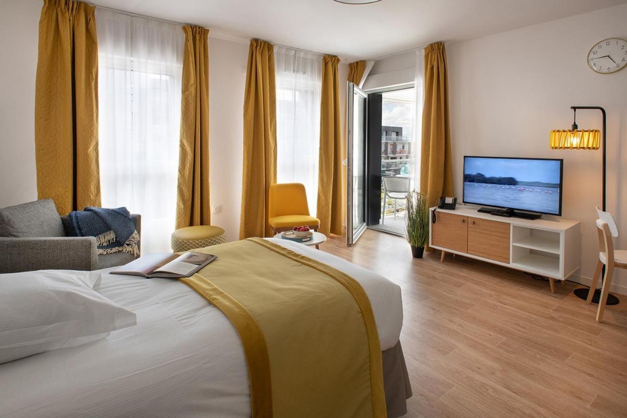 Domitys Le Moulin Des Flandres Aparthotel Lesquin Esterno foto